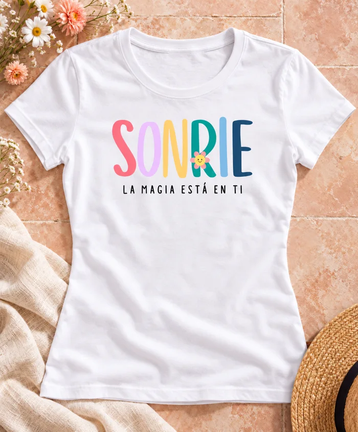 Camiseta Sonríe, Blanca